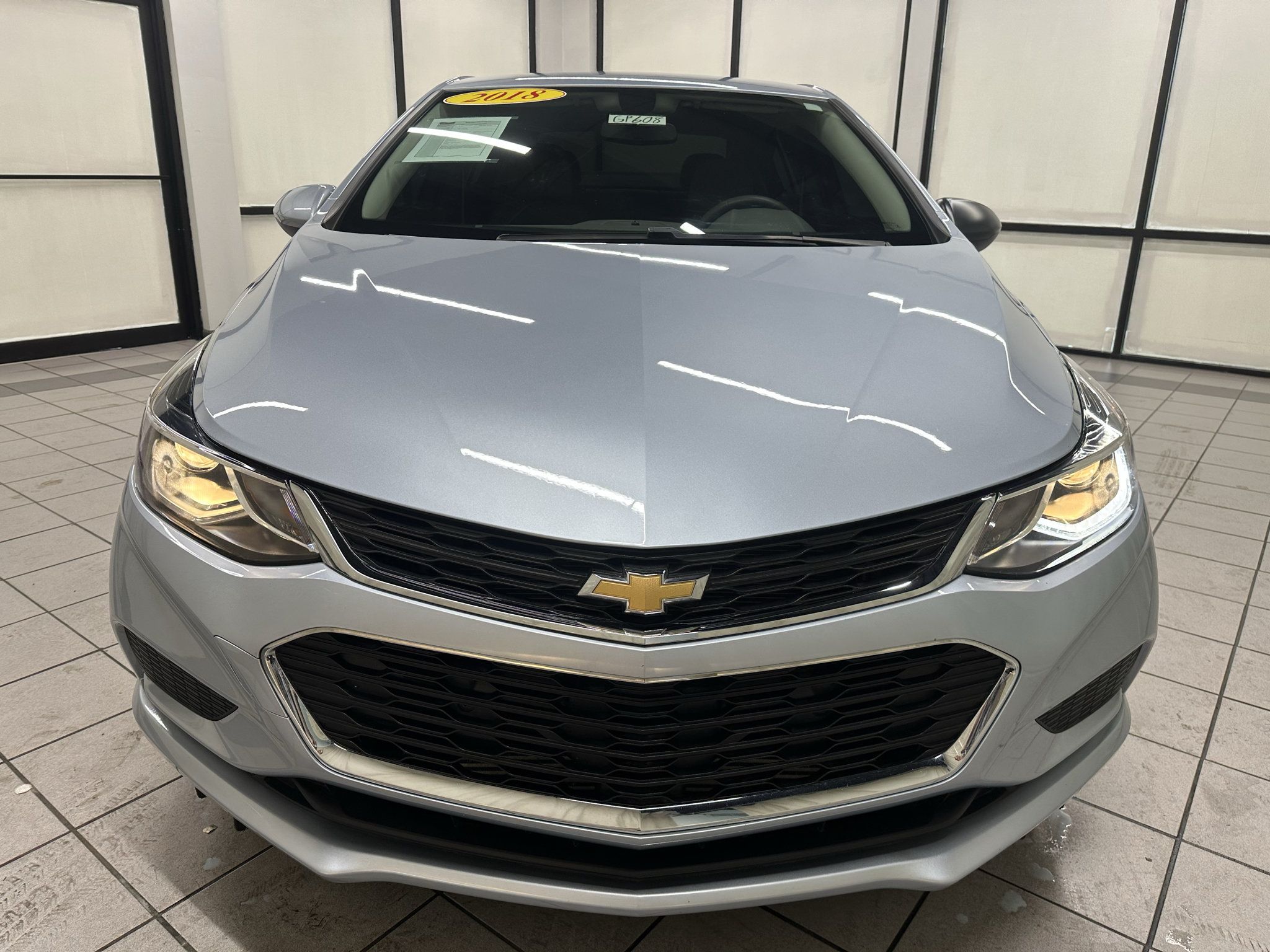 Certified 2018 Chevrolet Cruze LT w/ Convenience Package FWD image 12
