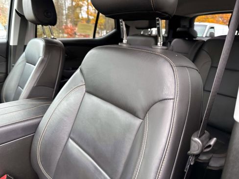 Certified 2020 Chevrolet Traverse LT image 16