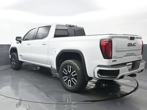 Used 2025 GMC Sierra 1500 AT4 w/ AT4 Premium Package AWD/4WD image 3