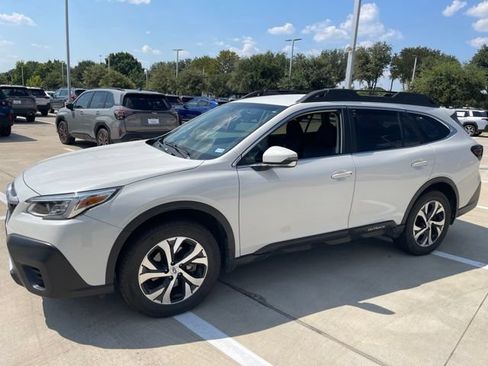 Used 2020 Subaru Outback Limited w/ Popular Package #2 AWD/4WD image 6