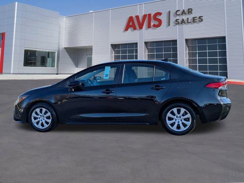 Used 2025 Toyota Corolla LE image 10