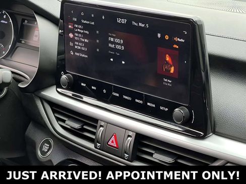 Used 2023 Kia Forte GT-Line FWD image 32
