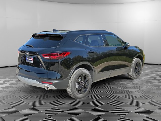 New 2026 Chevrolet Blazer LT w/ Sound & Technology Package AWD/4WD image 5
