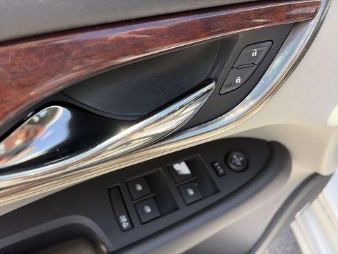 Used 2017 Cadillac ATS Luxury RWD image 19