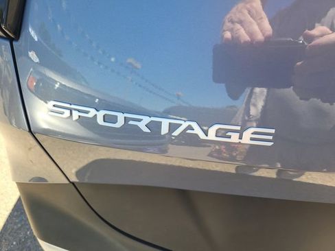 Used 2023 Kia Sportage EX FWD image 7