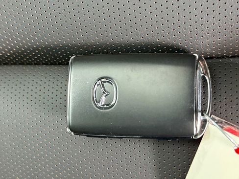 New 2026 MAZDA MAZDA3 Hatchback w/Premium Plus Pkg image 51