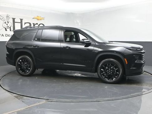 New 2026 Chevrolet Traverse LT w/ Midnight/Sport Edition FWD image 28