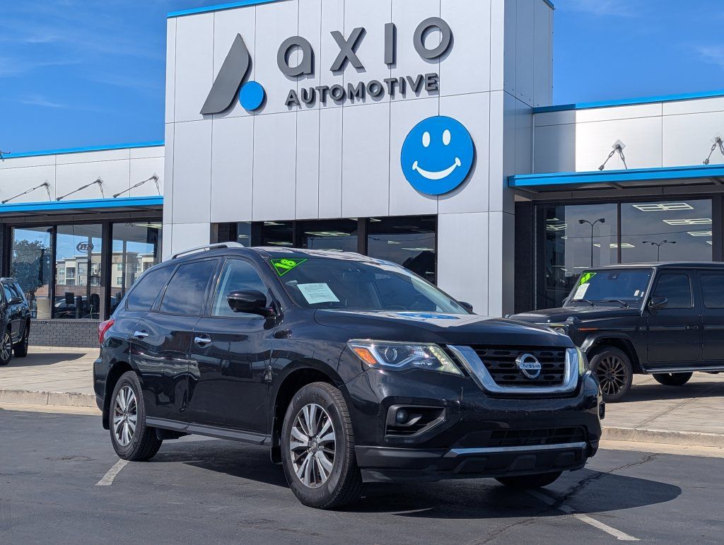 Used 2018 Nissan Pathfinder SL w/ Cargo Package FWD image 1