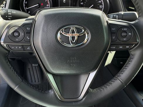 Used 2023 Toyota Camry SE image 19