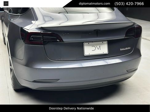 Used 2020 Tesla Model 3 Performance image 16