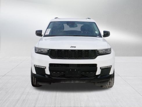 Used 2023 Jeep Grand Cherokee L Limited w/ Black Appearance Package image 2