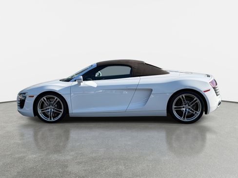 Used 2011 Audi R8 V8 image 8
