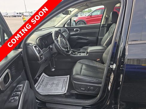 Used 2023 Kia Sorento S w/ Panoramic Sunroof Package FWD image 6