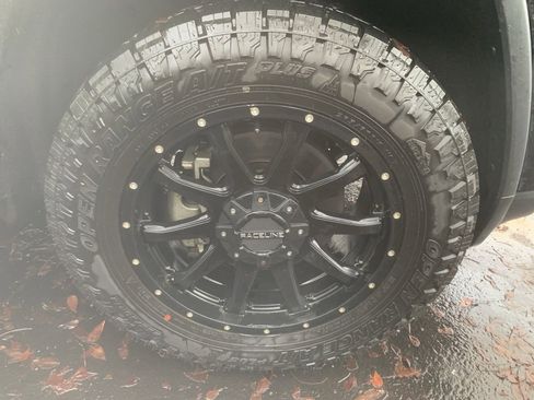 Used 2017 Jeep Grand Cherokee Limited w/ Luxury Group II image 8