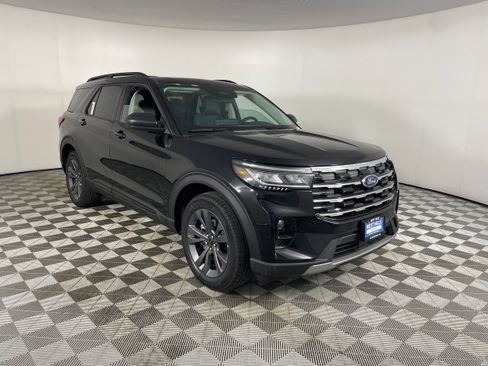 New 2026 Ford Explorer Active w/ Active Comfort Package AWD/4WD image 14