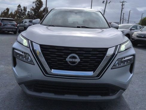 Certified 2023 Nissan Rogue SV FWD image 10