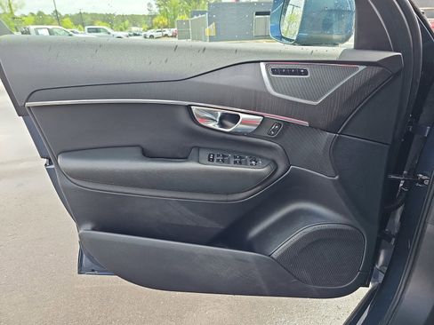 Used 2020 Volvo XC90 T5 Momentum w/ Protection Package image 28