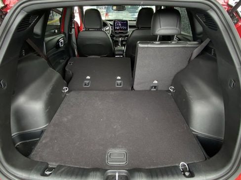 Used 2025 Jeep Compass Latitude w/ Altitude Special Edition image 22