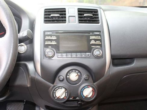 Used 2014 Nissan Versa Note SV w/ SL Package FWD image 17
