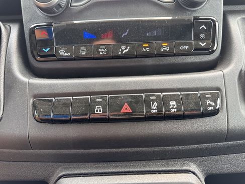 New 2025 RAM ProMaster 3500 w/ Quick Order Package 22G SLT image 28