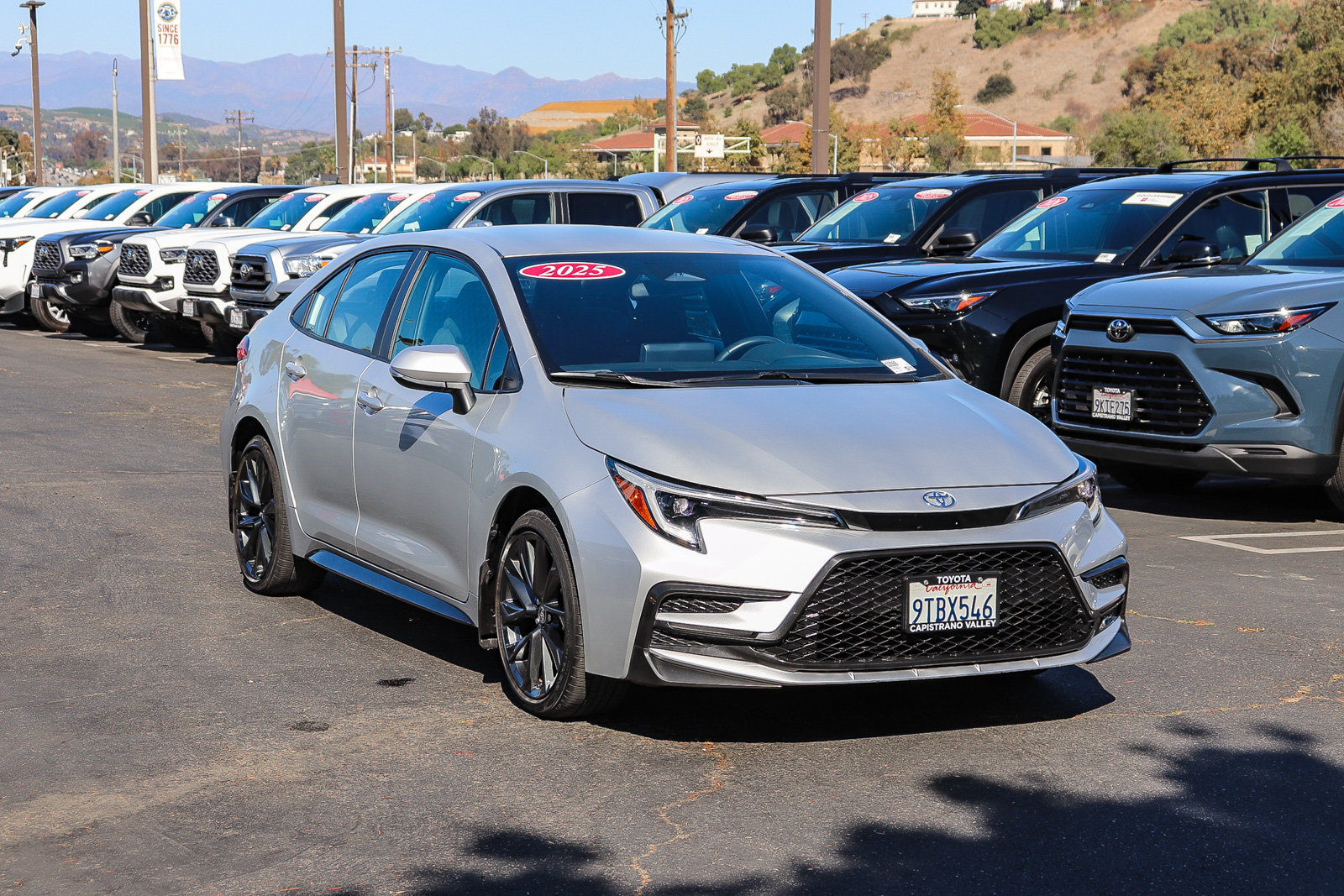 Certified 2025 Toyota Corolla SE FWD image 3