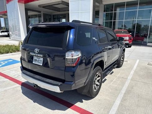Used 2022 Toyota 4Runner TRD Off-Road Premium w/ Moonroof Package AWD/4WD image 8