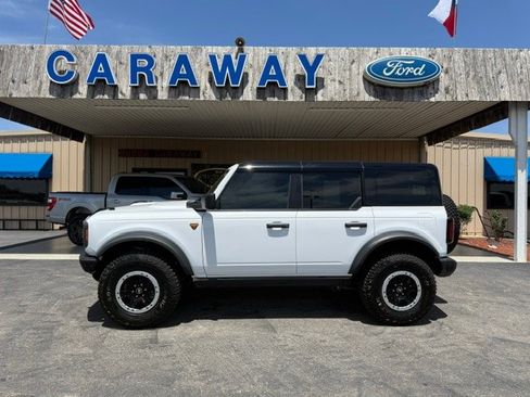 Used 2024 Ford Bronco Badlands w/ Sasquatch Package AWD/4WD image 1