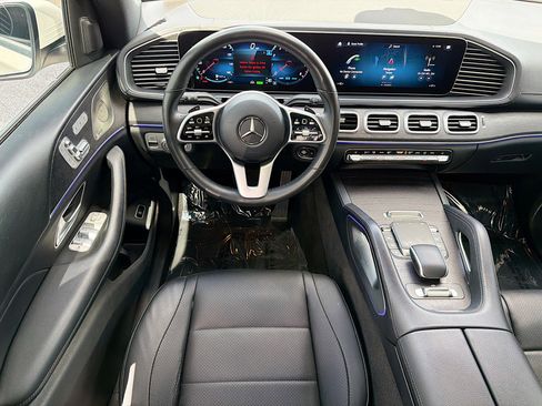 Used 2021 Mercedes-Benz GLS 450 4MATIC image 17