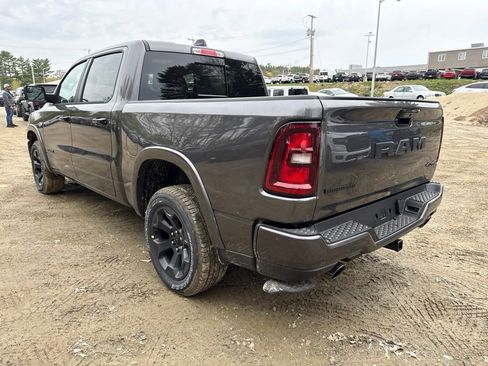 New 2026 RAM 1500 4x4 Crew Cab image 3