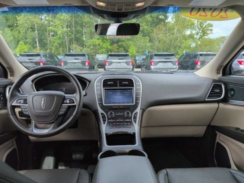 Used 2020 Lincoln Nautilus Reserve w/ Equipment Group 201A AWD/4WD image 27