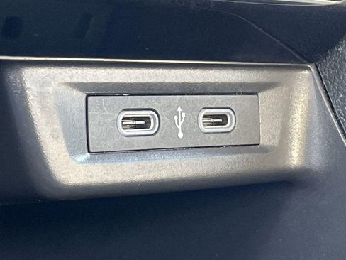 Used 2024 Volkswagen Jetta SE image 36