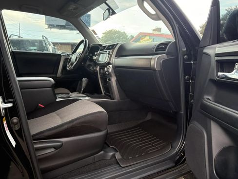 Used 2014 Toyota 4Runner SR5 RWD image 13