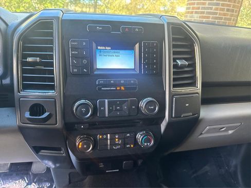 Used 2018 Ford F150 XLT image 23