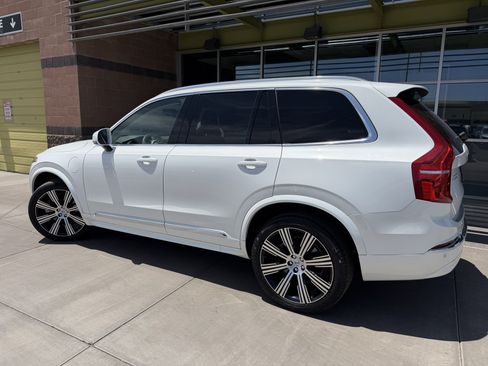 Used 2025 Volvo XC90 T8 Core w/ Protection Package Premier AWD/4WD image 5