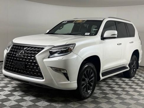 Used 2023 Lexus GX 460 Premium w/ Premium Package AWD/4WD image 2