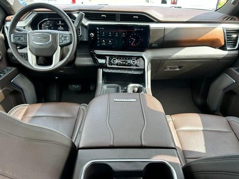 Used 2024 GMC Sierra 2500 Denali w/ Denali Reserve Package AWD/4WD image 13