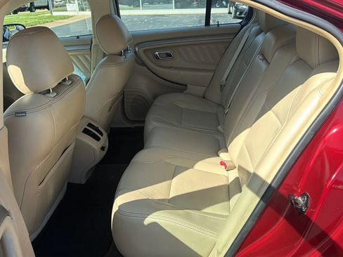 Used 2013 Ford Taurus SEL FWD image 10