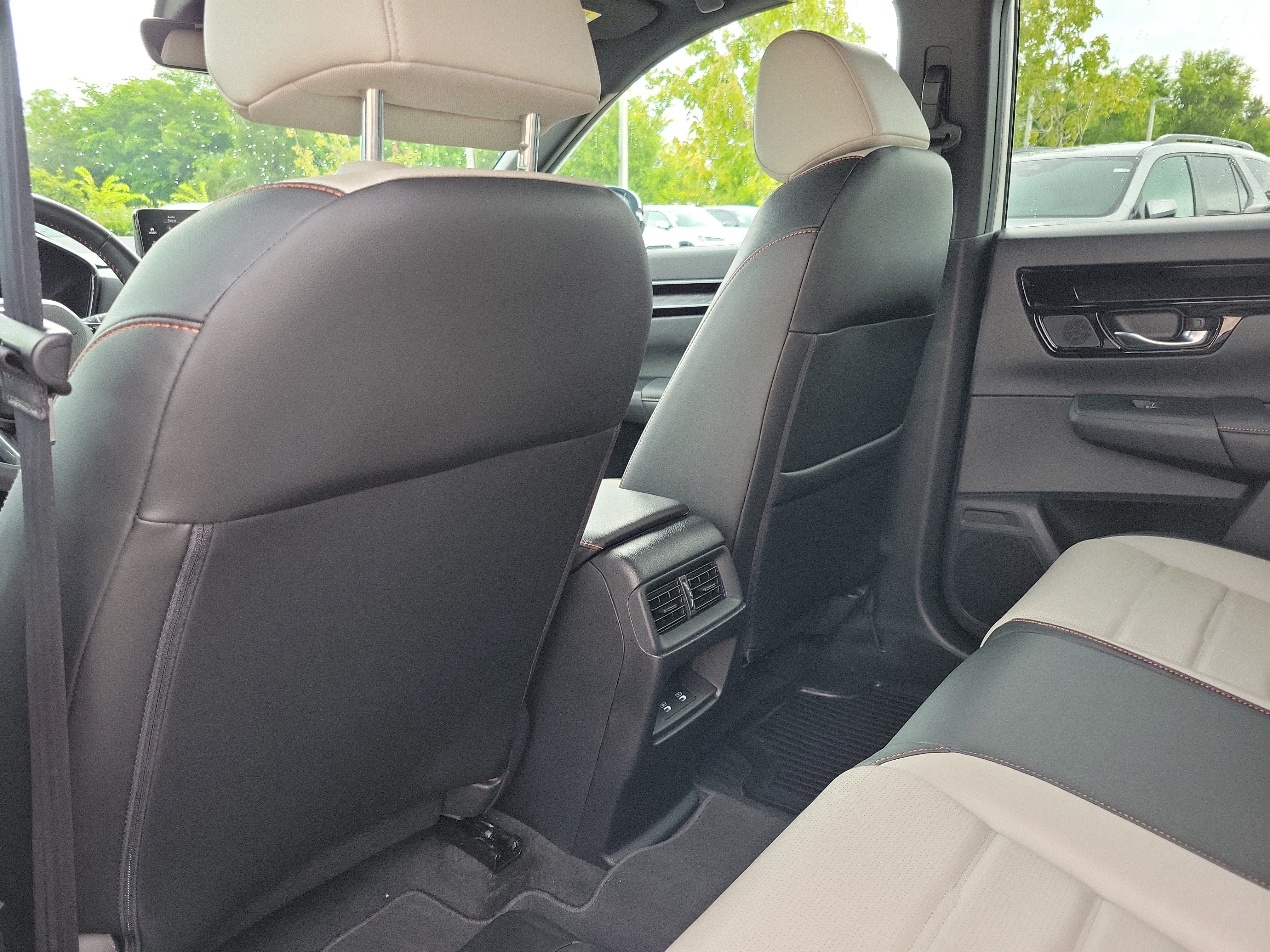 Used 2025 Honda CR-V Sport Touring image 16