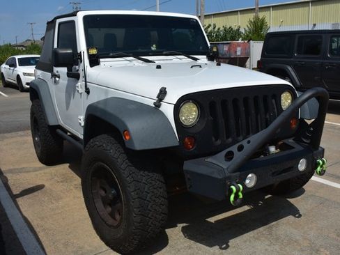 Used 2013 Jeep Wrangler Sport w/ Connectivity Group AWD/4WD image 3