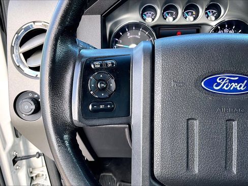 Used 2012 Ford F350 Lariat image 24