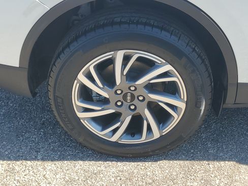 Certified 2024 Lincoln Corsair AWD image 7