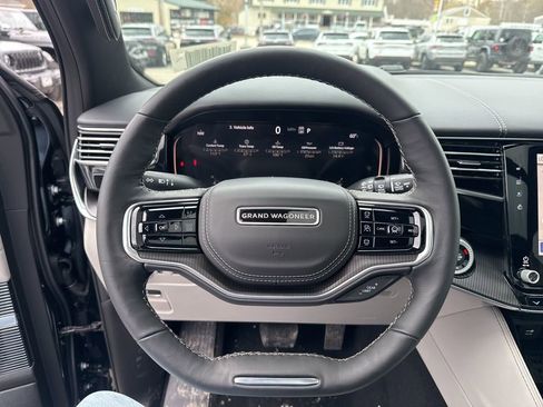 New 2026 Jeep Grand Wagoneer Summit image 10