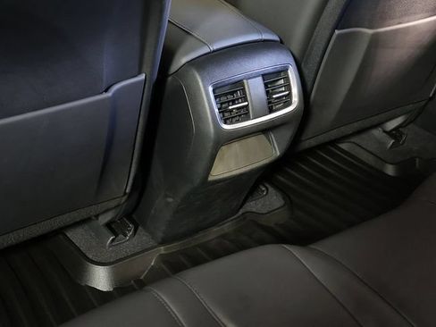 Used 2024 Acura RDX SH-AWD image 27