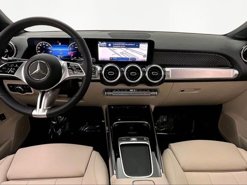 Certified 2026 Mercedes-Benz GLB 250 4MATIC image 7