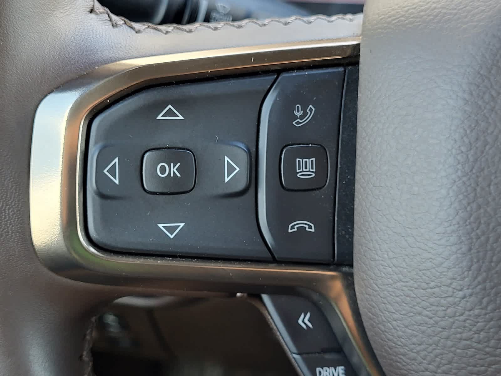 Used 2026 RAM 1500 Limited AWD/4WD image 22