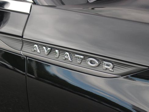 Used 2025 Lincoln Aviator Reserve w/ Equipment Group 201A AWD/4WD image 10