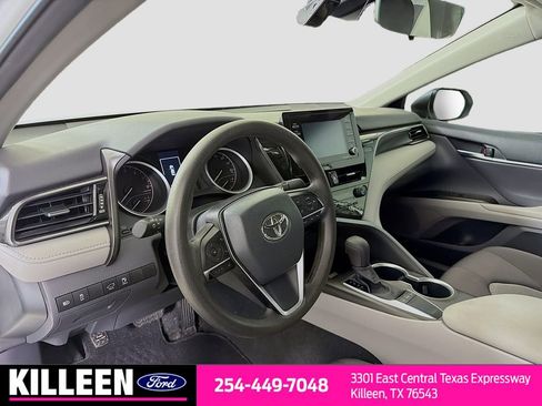Used 2023 Toyota Camry LE image 10
