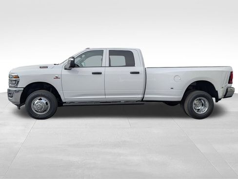 New 2026 RAM 3500 Tradesman AWD/4WD image 3