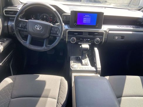 Used 2025 Toyota Tacoma SR5 RWD image 11