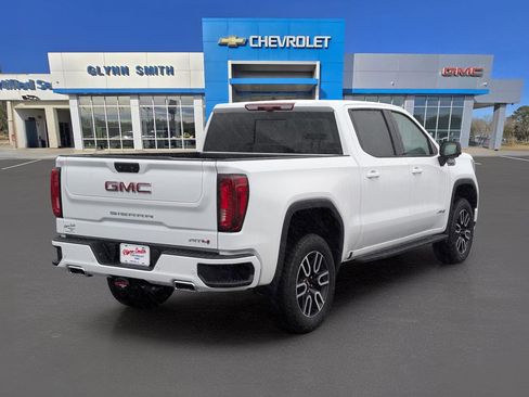 Used 2026 GMC Sierra 1500 AT4 w/ AT4 Premium Package AWD/4WD image 8